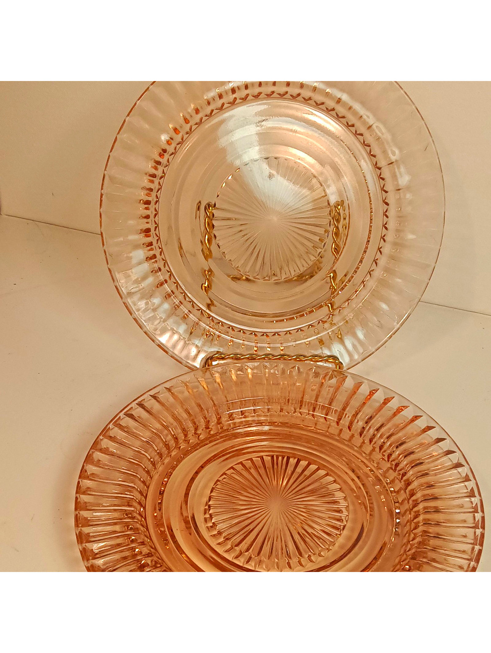 Anchor Hocking Queen Mary Pink Bread Butter Plates 6.5 Inch Set of 3 Mint Cond